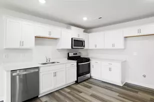 121 Bobbin Rd, Greenville, SC 29611 - Photo 15