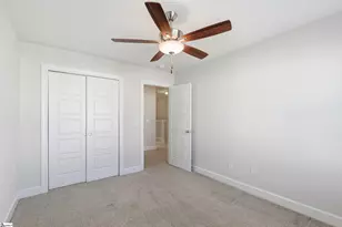 324 Hollenbeck Pl, Greenville, SC 29607 - Photo 19