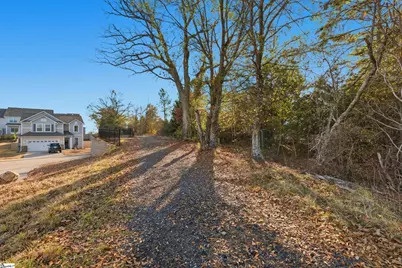 324 Hollenbeck Place, Greenville, SC 29607 - Photo 35