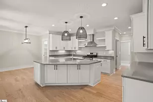 1007 Tudor Cottage Tr, Boiling Springs, SC 29316 - Photo 7