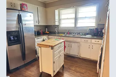 374 Flatwood Drive, Spartanburg, SC 29303 - Photo 13