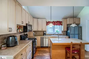 8 Dawson Rd, Greenville, SC 29609 - Photo 11