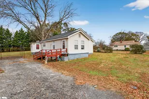 4 Caren St, Greenville, SC 29611 - Photo 3