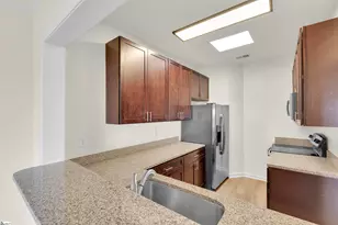 233 N Main St, Greenville, SC 29601 - Photo 11