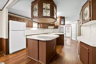 305 River Rd, Marietta, SC 29661 - Photo 7