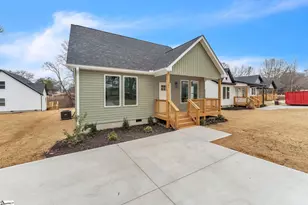 181 Dodd St, Wellford, SC 29385 - Photo 1