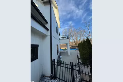 31 Velo Way, Travelers Rest, SC 29690 - Photo 3