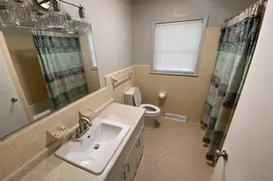 204 Oakwood Dr, Laurens, SC 29360 - Photo 9