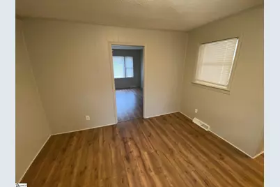 204 Oakwood Drive, Laurens, SC 29360 - Photo 11