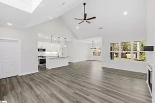 125 Wilbon Cir, Simpsonville, SC 29681 - Photo 5