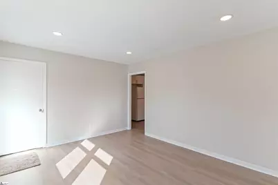 210 N Randolph Avenue, Landrum, SC 29356 - Photo 5