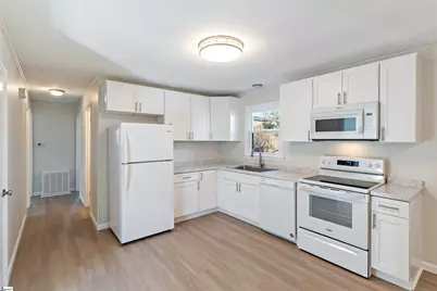 210 N Randolph Avenue, Landrum, SC 29356 - Photo 13