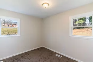 210 N Randolph Ave, Landrum, SC 29356 - Photo 21