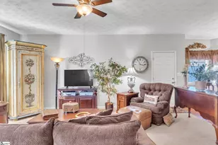 208 River Oaks Cir, Piedmont, SC 29673 - Photo 5