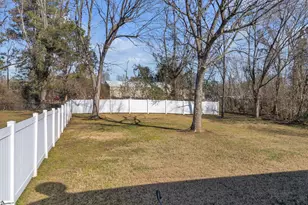 208 River Oaks Cir, Piedmont, SC 29673 - Photo 17