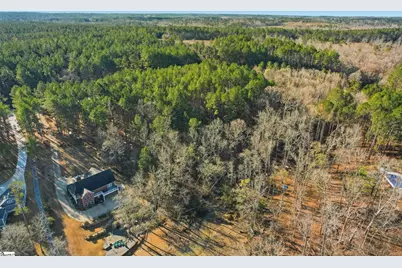 820 Eagles Harbor Drive, Hodges, SC 29653 - Photo 3