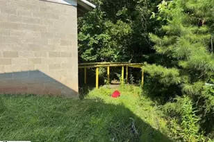 728 E Greenwood St, Abbeville, SC 29620 - Photo 5