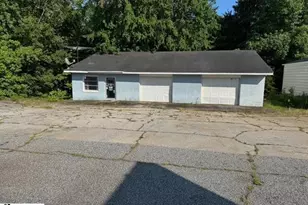 728 E Greenwood St, Abbeville, SC 29620 - Photo 3