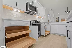 721 Colpeo St, Spartanburg, SC 29303 - Photo 7