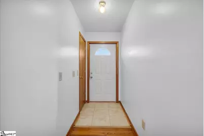 101 Windy Pt S, Townville, SC 29689 - Photo 9