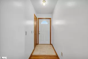 101 Windy Pt S, Townville, SC 29689 - Photo 9