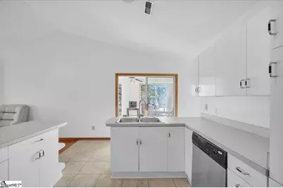 101 Windy Pt S, Townville, SC 29689 - Photo 15