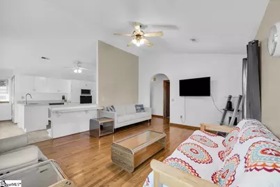 101 Windy Pt S, Townville, SC 29689 - Photo 11