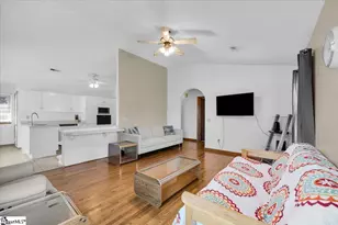 101 Windy Pt S, Townville, SC 29689 - Photo 11