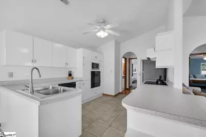 101 Windy Pt S, Townville, SC 29689 - Photo 13