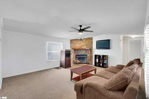 210 Elaine Dr, Piedmont, SC 29673 - Photo 5