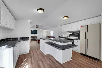 210 Elaine Drive, Piedmont, SC 29673 - Photo 3