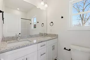 609 S Cherry St, Seneca, SC 29678 - Photo 17