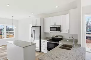 609 S Cherry St, Seneca, SC 29678 - Photo 11