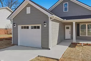 609 S Cherry St, Seneca, SC 29678 - Photo 5