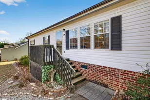 24 Hudson St, Taylors, SC 29687 - Photo 3