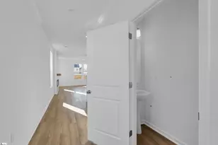 237 Brown Cir, Easley, SC 29642 - Photo 5