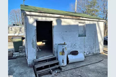 405 E Frederick Street, Gaffney, SC 29340 - Photo 3