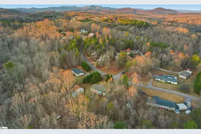 209 City Lake Drive, Pickens, SC 29671 - Photo 23