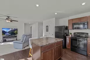 744 Parkside Dr, Woodruff, SC 29388 - Photo 11