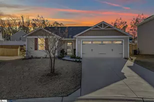 744 Parkside Dr, Woodruff, SC 29388 - Photo 1