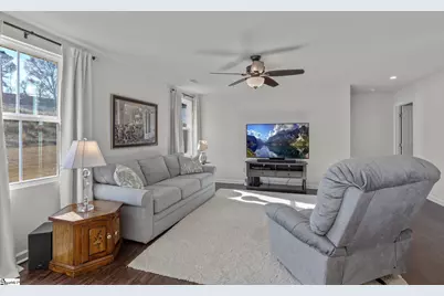 744 Parkside Drive, Woodruff, SC 29388 - Photo 5