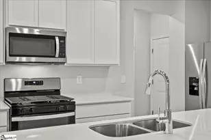 8 Angel Wood Dr, Piedmont, SC 29673 - Photo 9