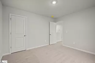 8 Angel Wood Dr, Piedmont, SC 29673 - Photo 17