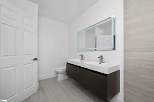 14 Hawthorne Ln, Greenville, SC 29605 - Photo 19