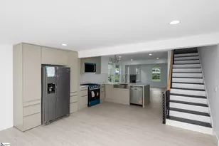 14 Hawthorne Ln, Greenville, SC 29605 - Photo 9