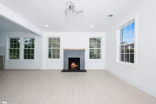 14 Hawthorne Ln, Greenville, SC 29605 - Photo 5