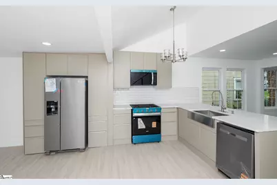 14 Hawthorne Lane, Greenville, SC 29605 - Photo 11