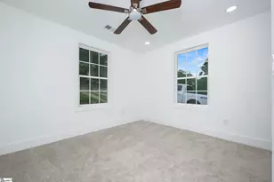 14 Hawthorne Ln, Greenville, SC 29605 - Photo 21