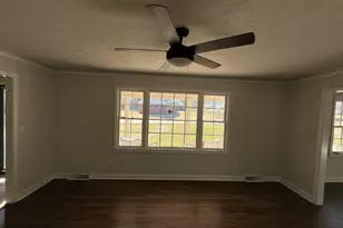 304 Old Stagecoach Rd, Easley, SC 29642 - Photo 7