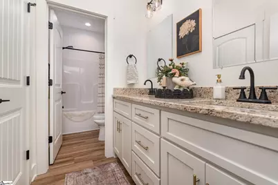 117 E Peninsula Drive, Laurens, SC 29360 - Photo 31